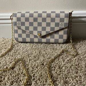 Louis Vuitton Damier Azur Felicie Pochette